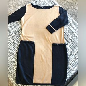 Roz & Ali Tan and Navy Blue sweater  Dress 3/4 Cuffed Sleeves